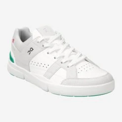 On Running Art.  48.98336 The Roger Clubhouse - Frost/ Mint